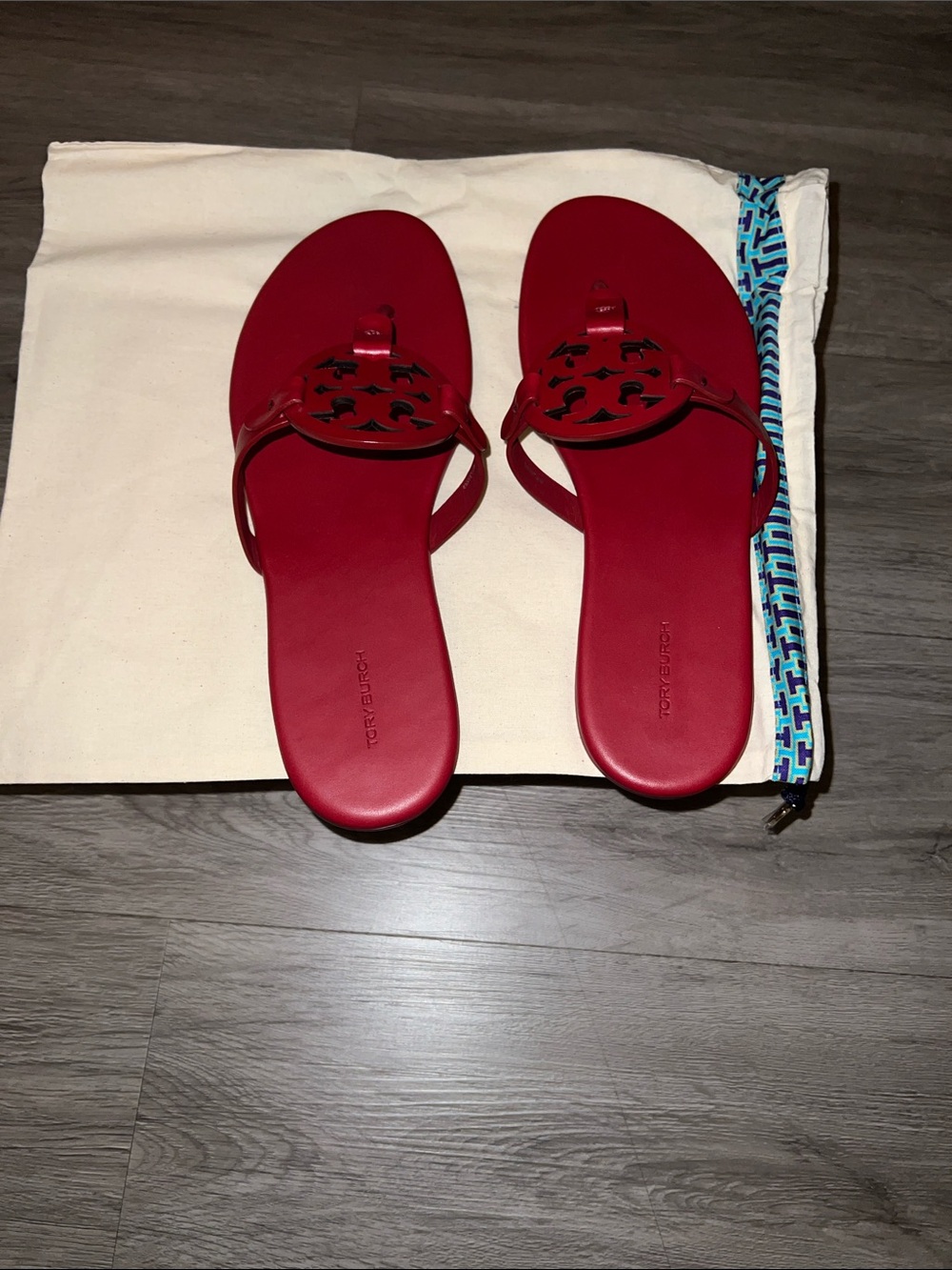 Tory Burch Miller Soft Calf Leather Sandals Sz 12 Red summer Luxe Resort vacay - Picture 7 of 8